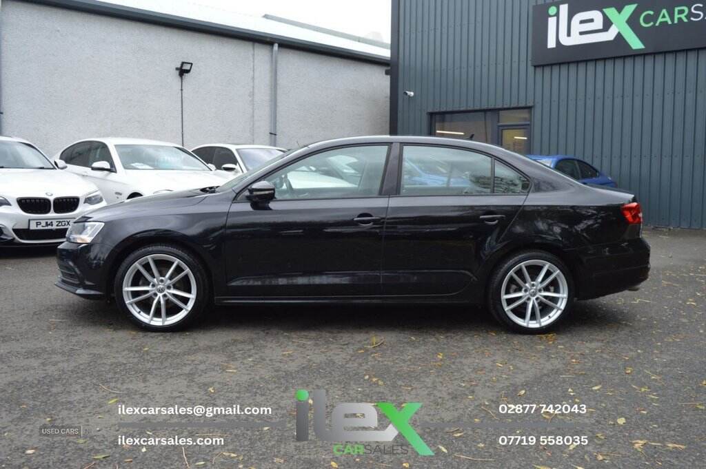 Sep 2015 Volkswagen Jetta 2.0 TDI SE 4dr