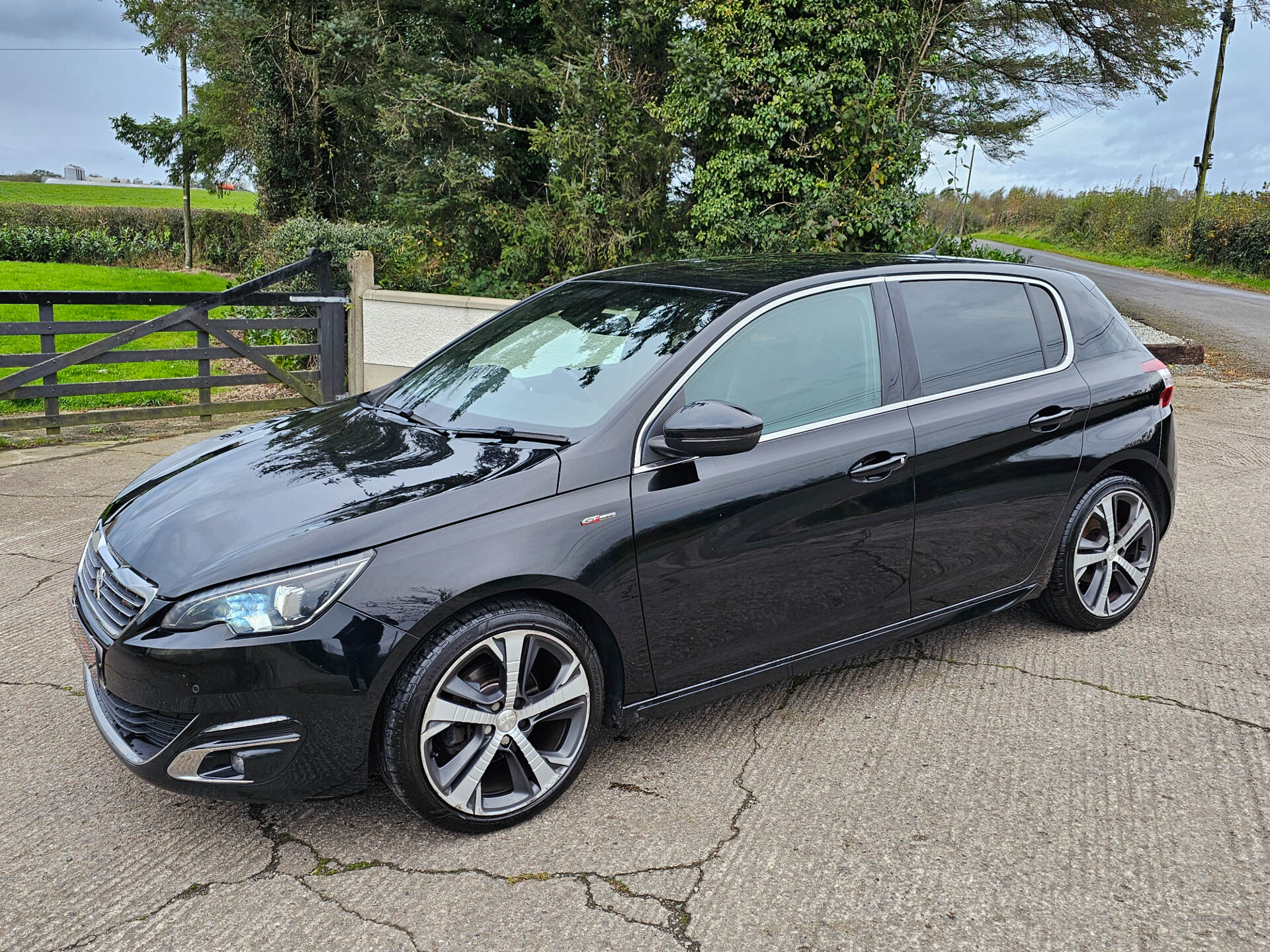 Peugeot 308 DIESEL HATCHBACK in Tyrone