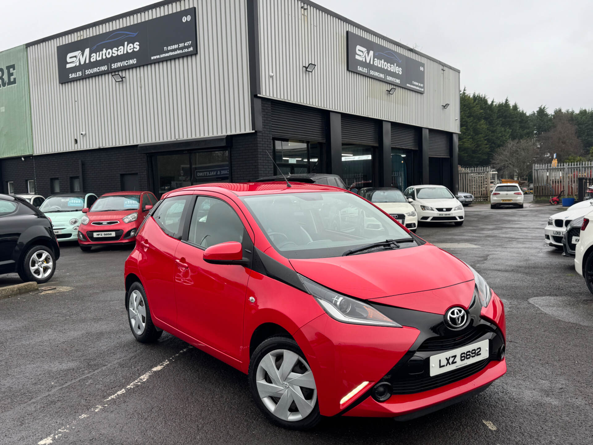 Toyota Aygo HATCHBACK in Down