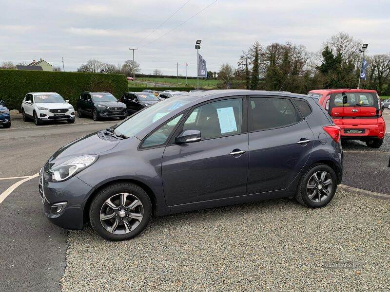 May 2017 Hyundai ix20 1.4 Blue Drive Premium Nav 5dr