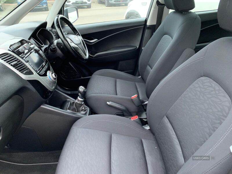 May 2017 Hyundai ix20 1.4 Blue Drive Premium Nav 5dr