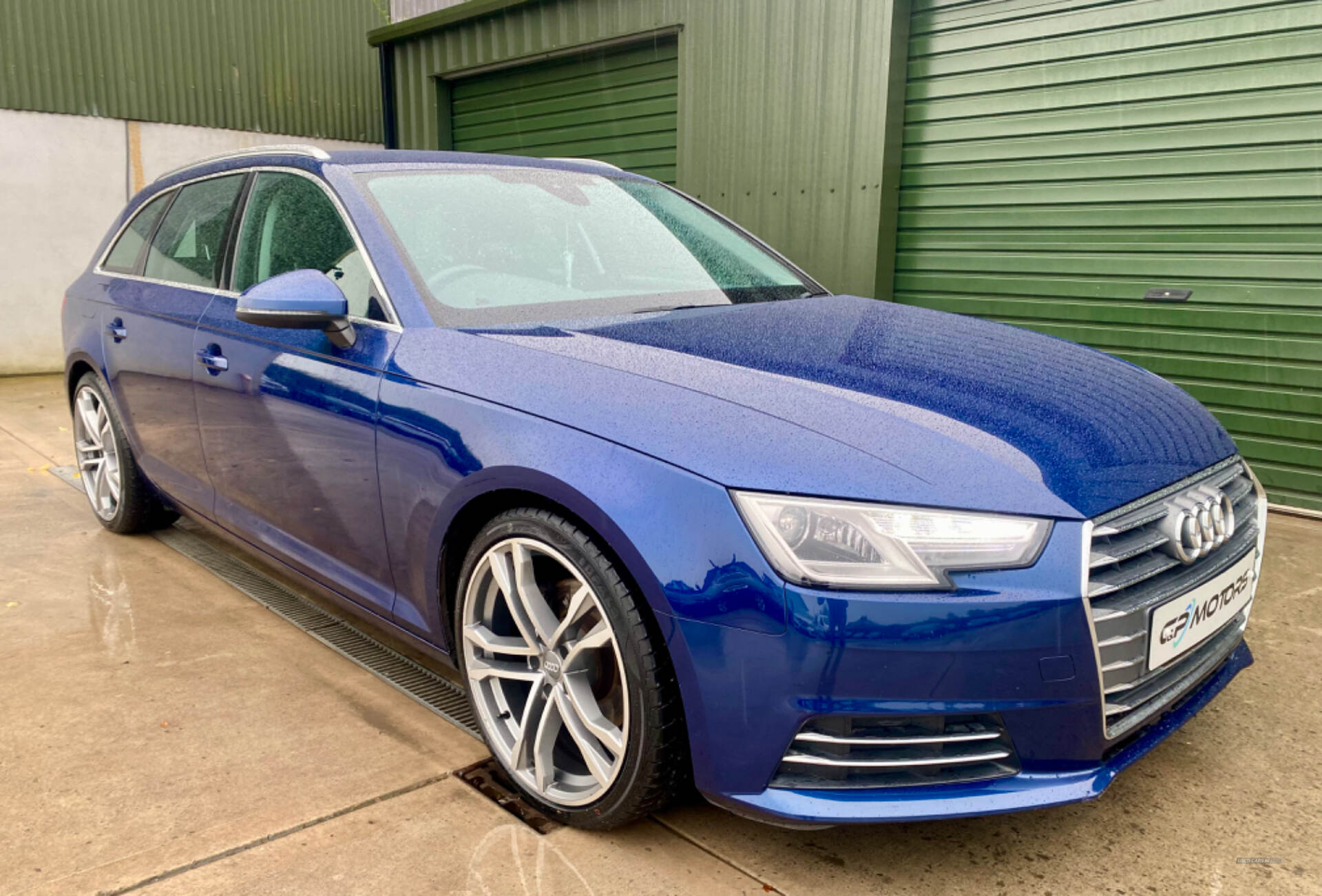 Audi A4 DIESEL AVANT in Armagh