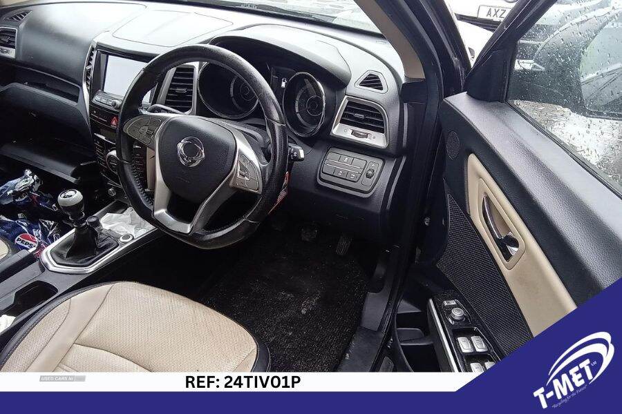 Sep 2015 SsangYong Tivoli 1.6 ELX 5dr