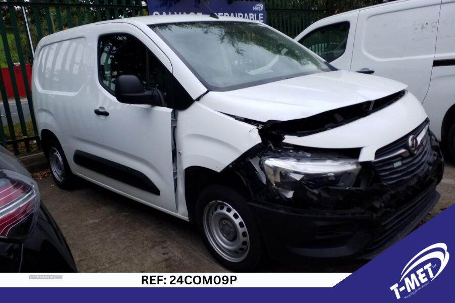 Oct 2021 Vauxhall Combo 2000 1.5 Turbo D 75ps H1 Dynamic Van