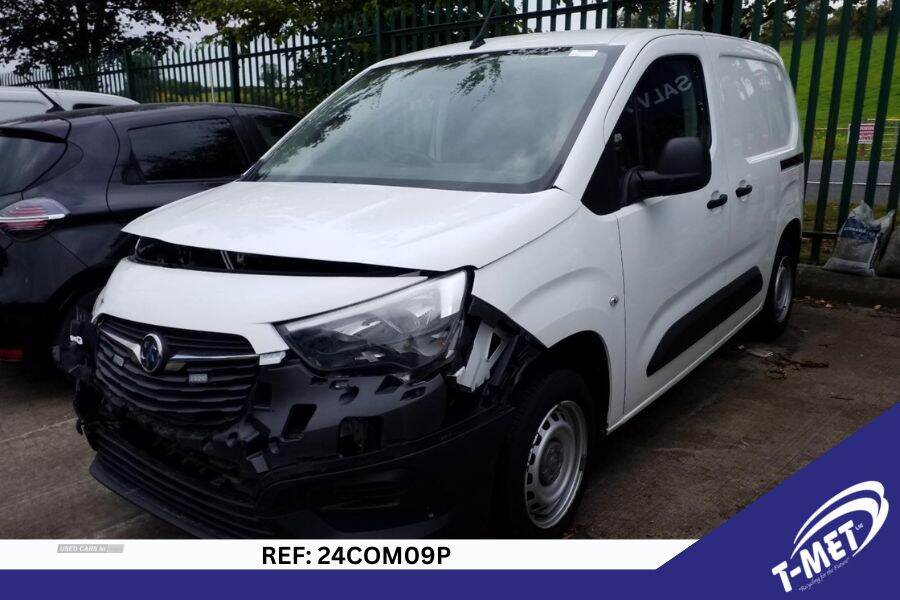 Oct 2021 Vauxhall Combo 2000 1.5 Turbo D 75ps H1 Dynamic Van