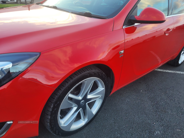 Vauxhall Insignia HATCHBACK in Down