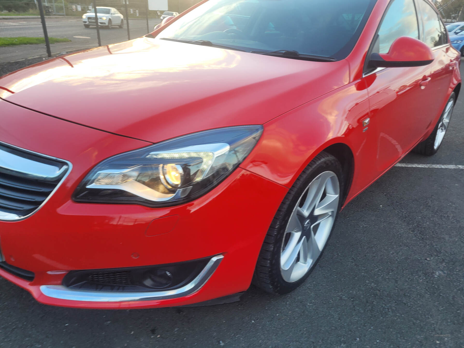 Vauxhall Insignia HATCHBACK in Down