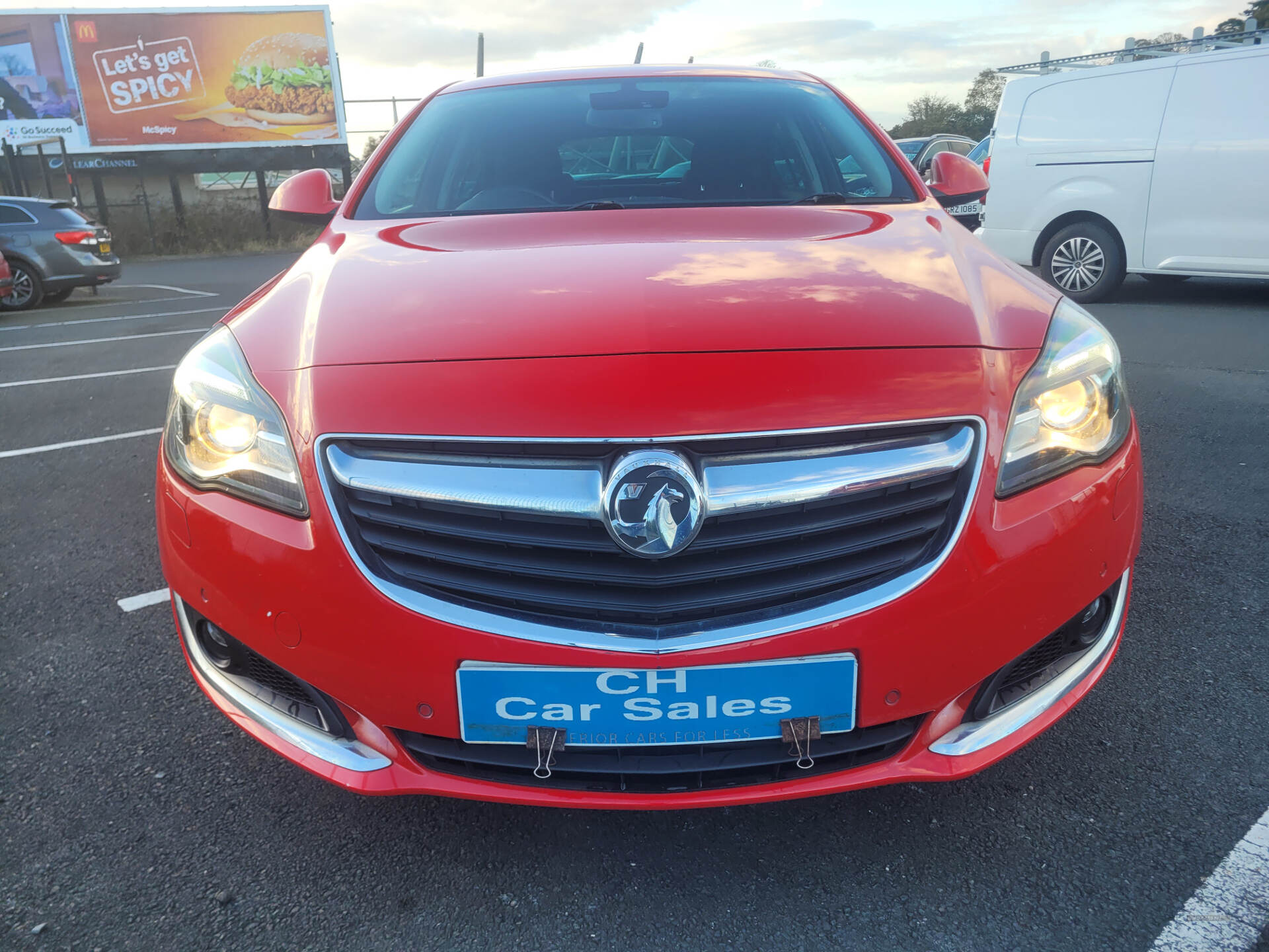 Vauxhall Insignia HATCHBACK in Down