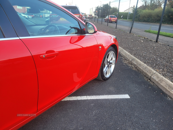 Vauxhall Insignia HATCHBACK in Down