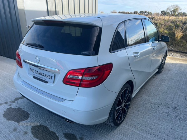 Mercedes B-Class B180 1.6 PETROL AUTO 5 DOOR in Antrim