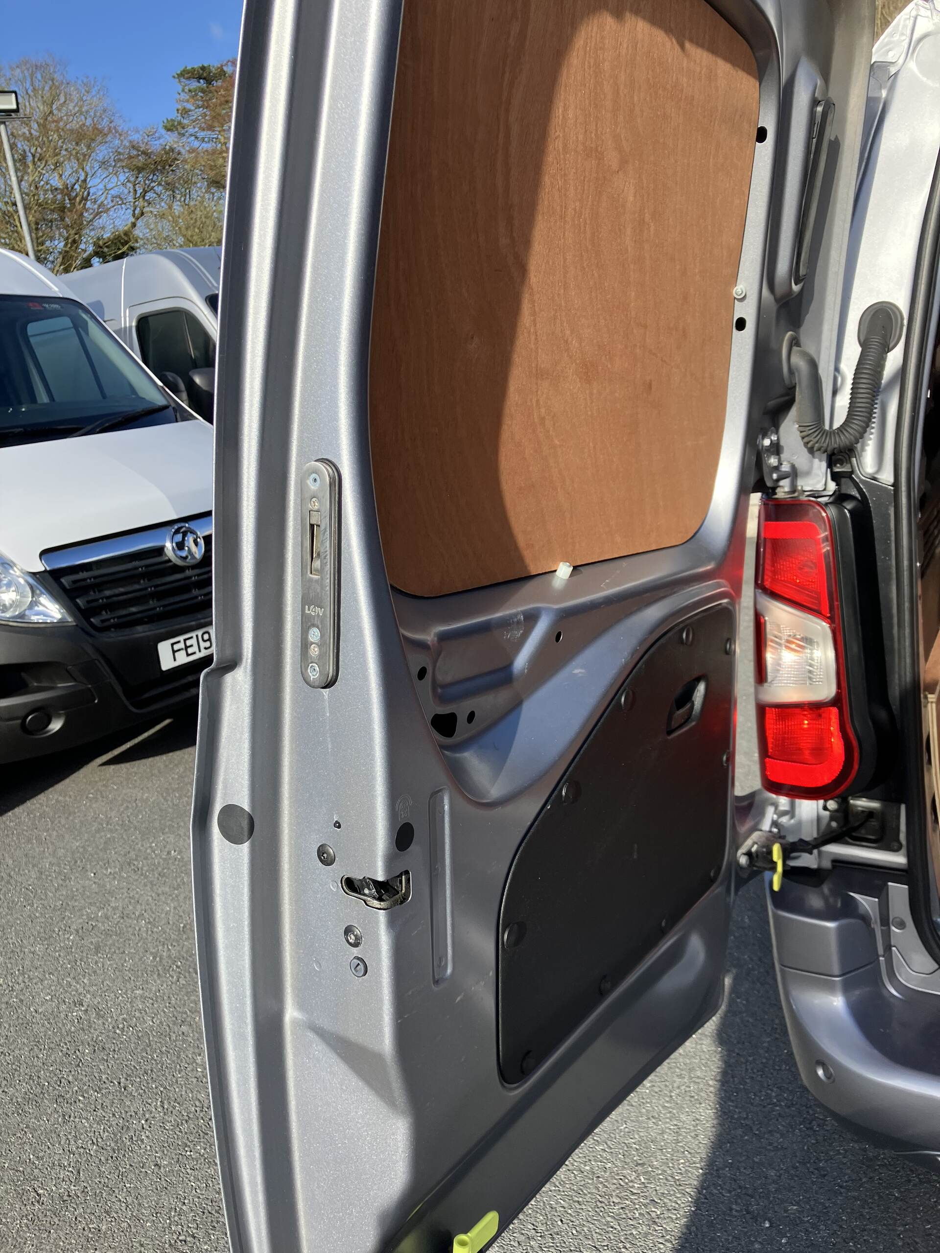 Citroen Berlingo XL DIESEL in Down