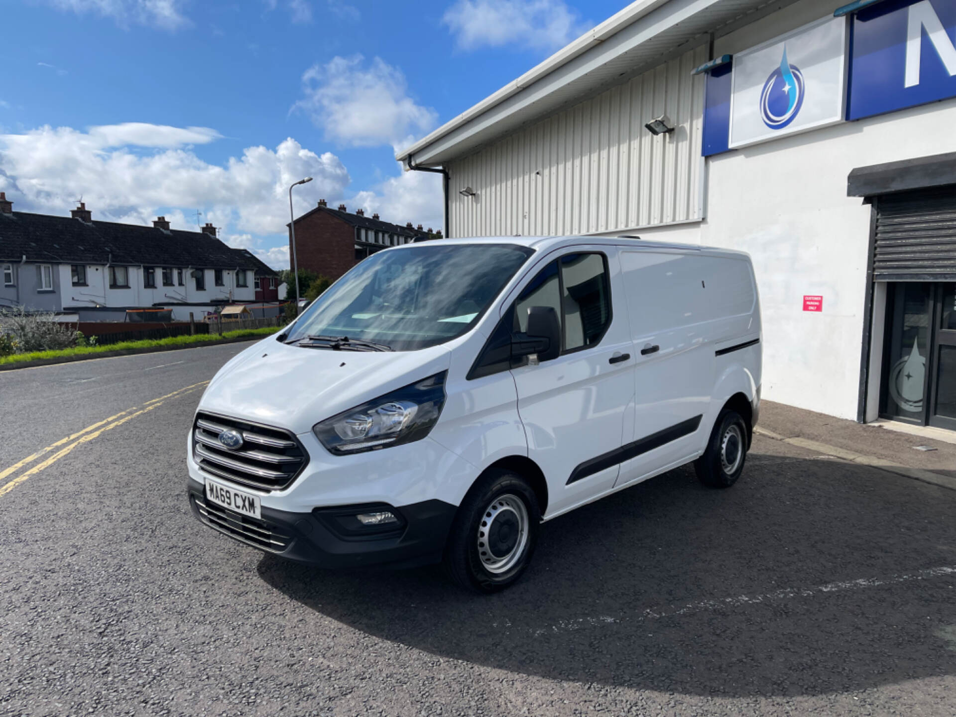 Dec 2019 Ford Transit Custom 2.0 EcoBlue 105ps Low Roof Leader Van
