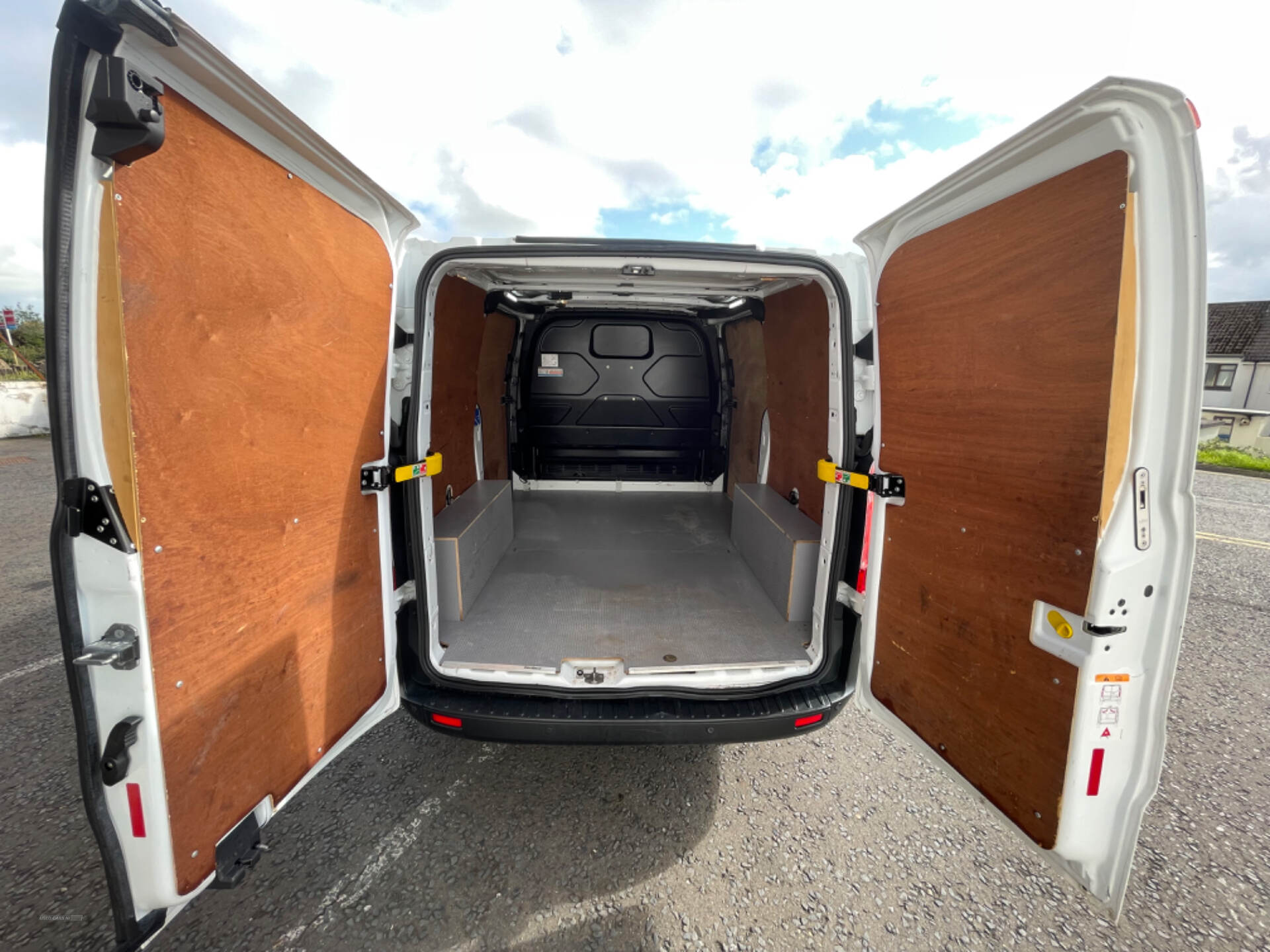 Dec 2019 Ford Transit Custom 2.0 EcoBlue 105ps Low Roof Leader Van