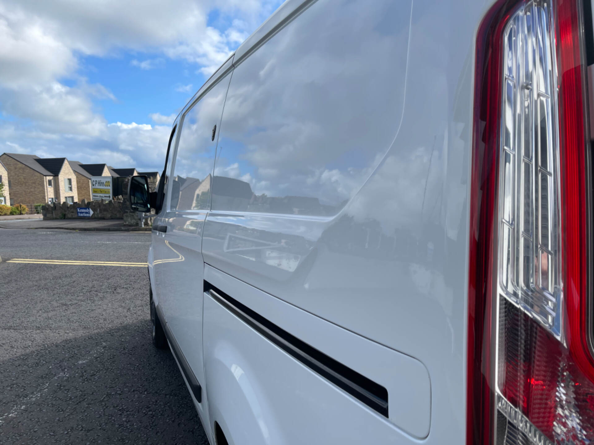 Dec 2019 Ford Transit Custom 2.0 EcoBlue 105ps Low Roof Leader Van
