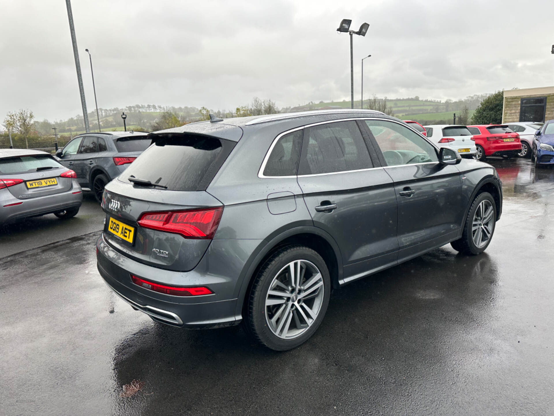 Audi Q5 DIESEL ESTATE in Down