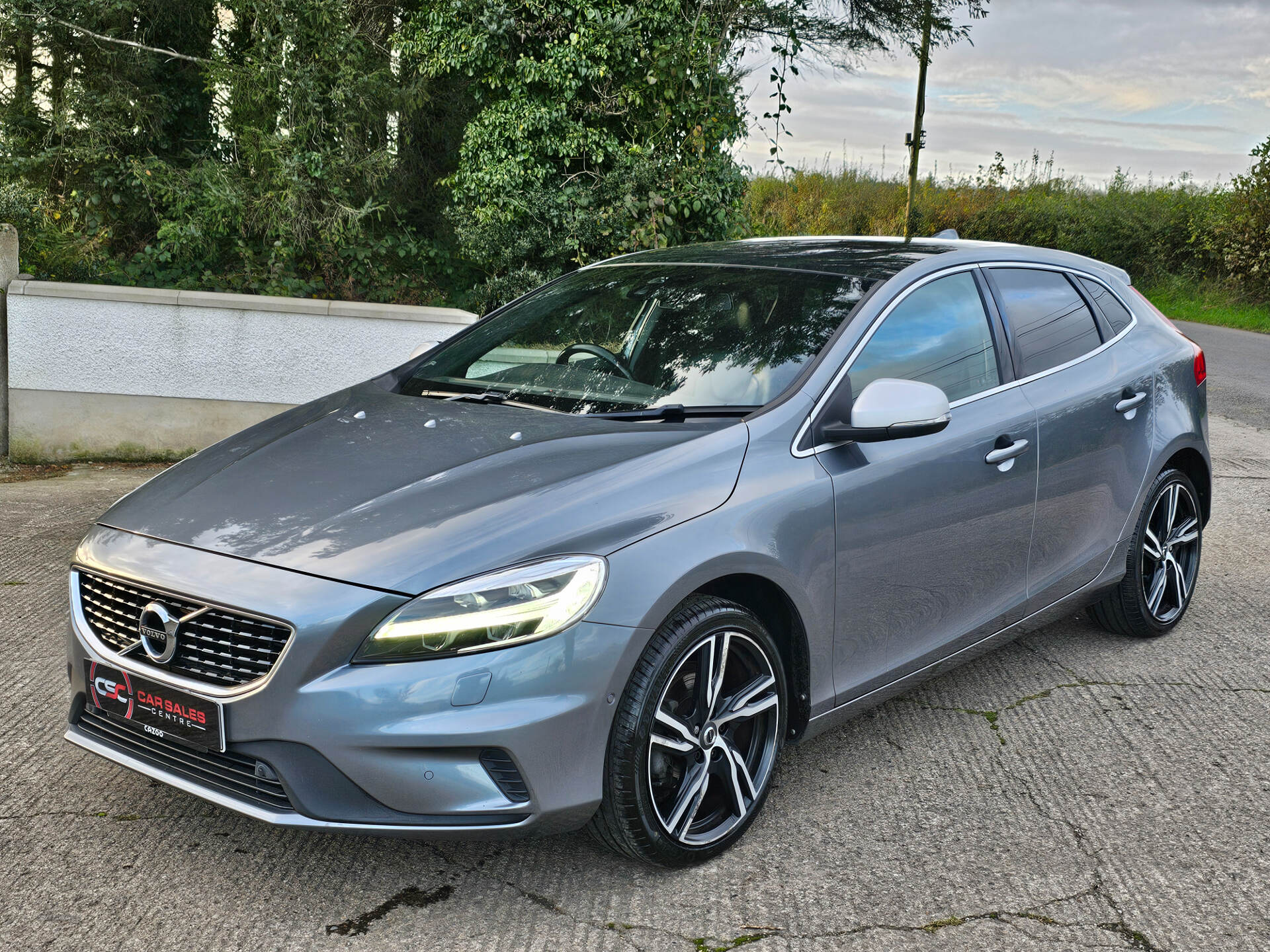 Volvo V40 DIESEL HATCHBACK in Tyrone