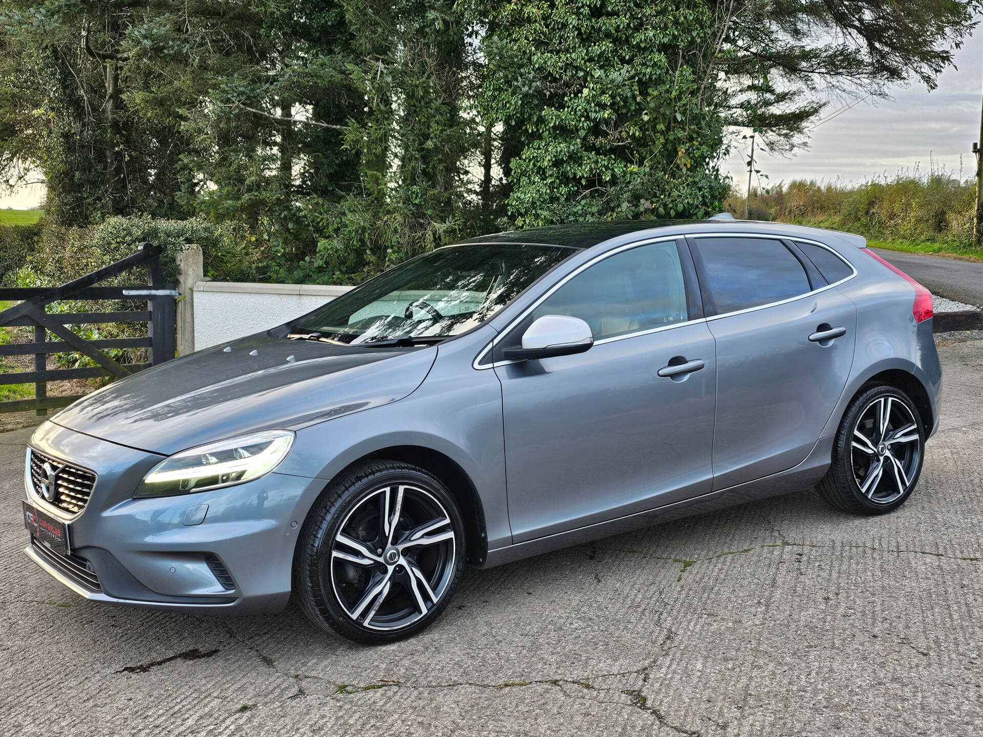 Volvo V40 DIESEL HATCHBACK in Tyrone