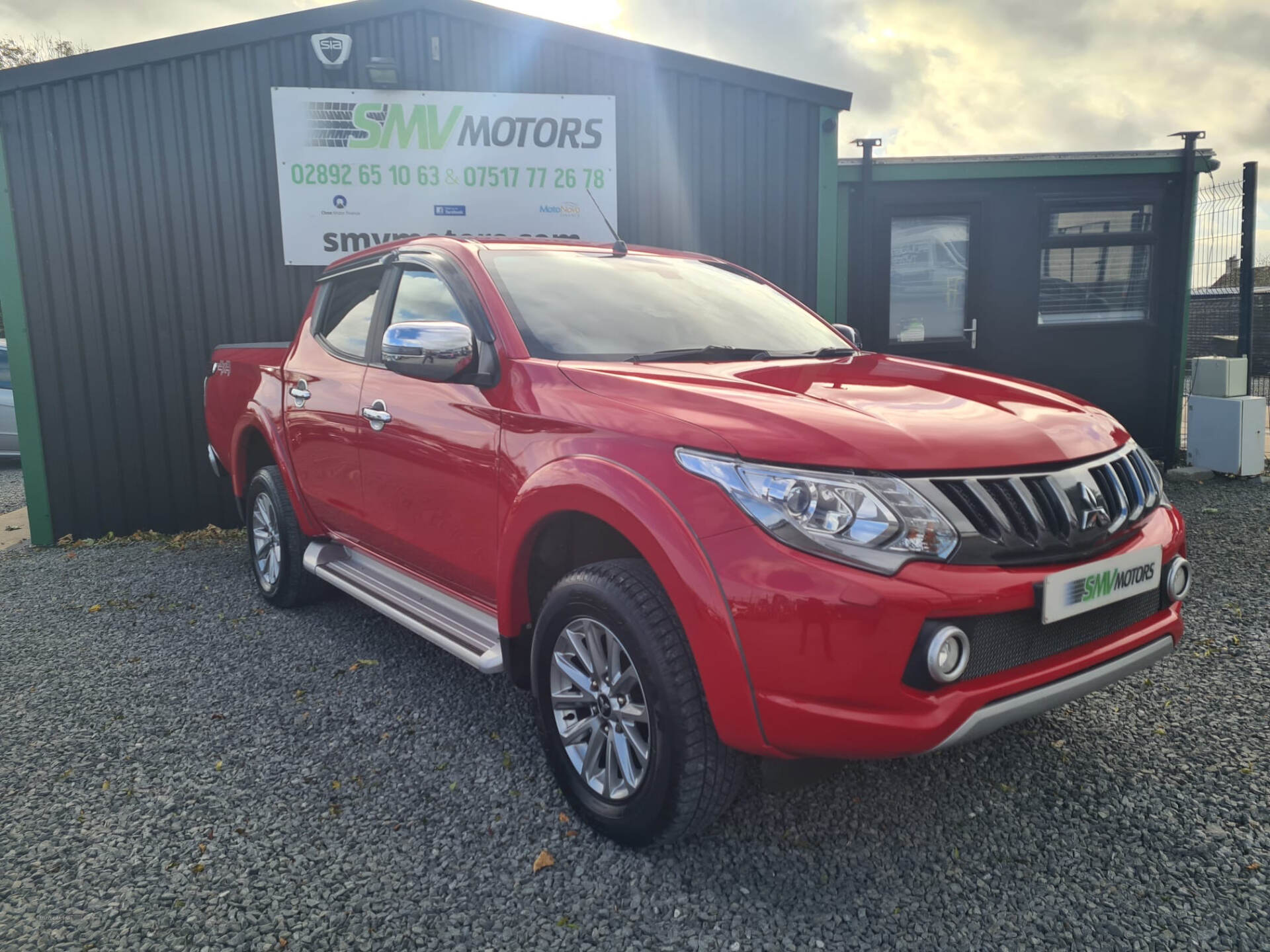 Nov 2017 Mitsubishi L200 Double Cab DI-D 178 Barbarian 4WD