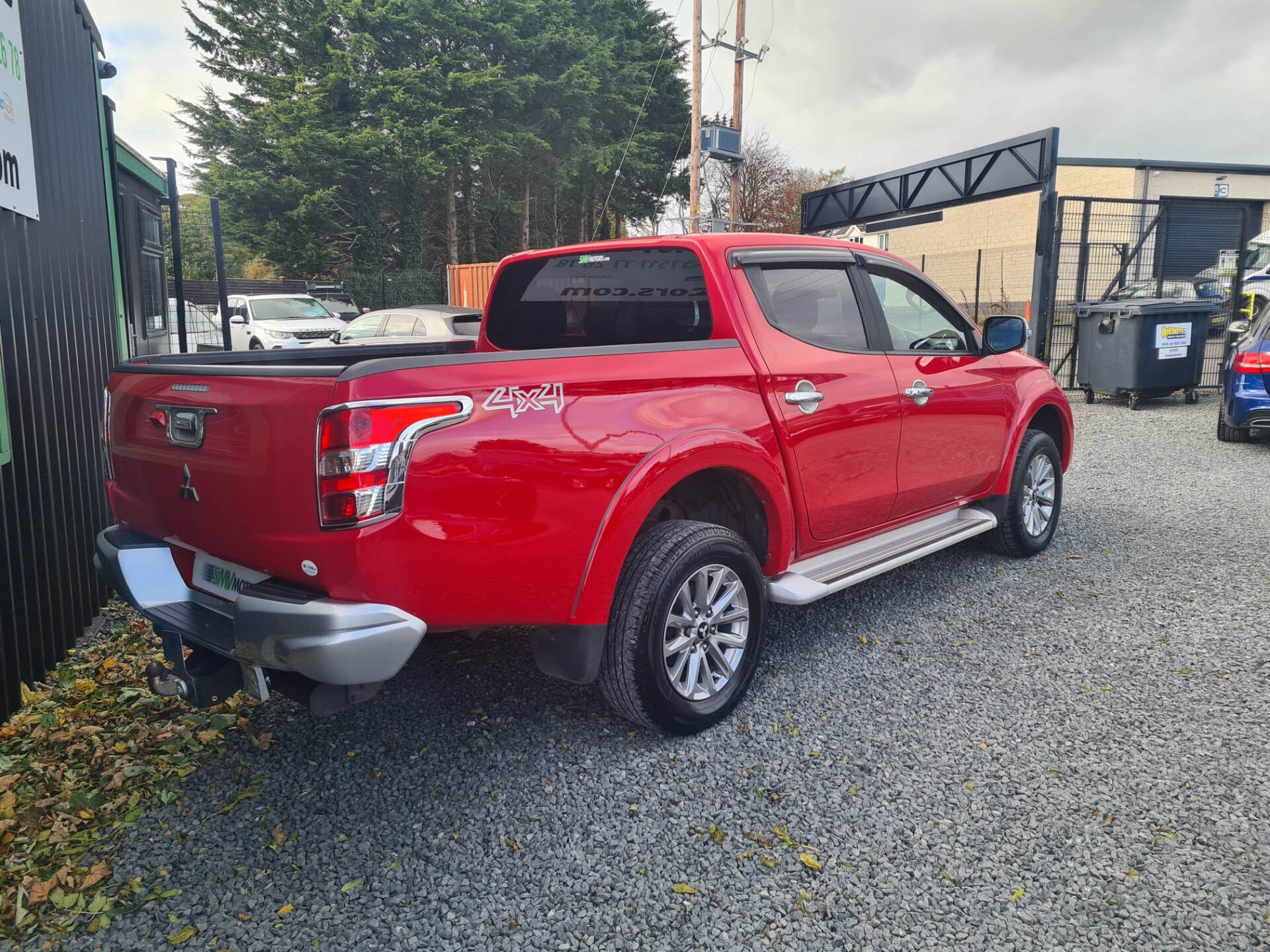 Nov 2017 Mitsubishi L200 Double Cab DI-D 178 Barbarian 4WD
