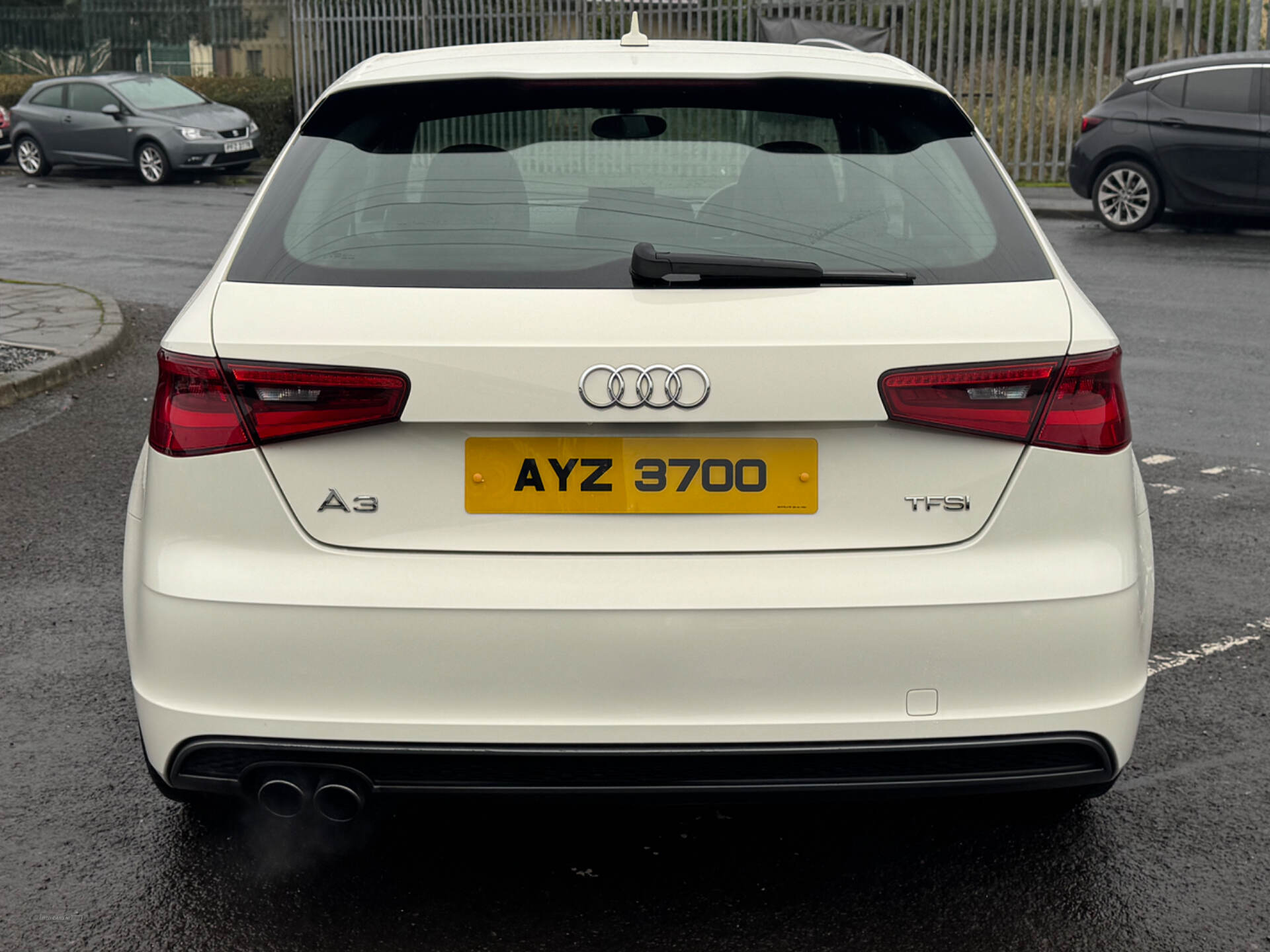 Audi A3 HATCHBACK in Down