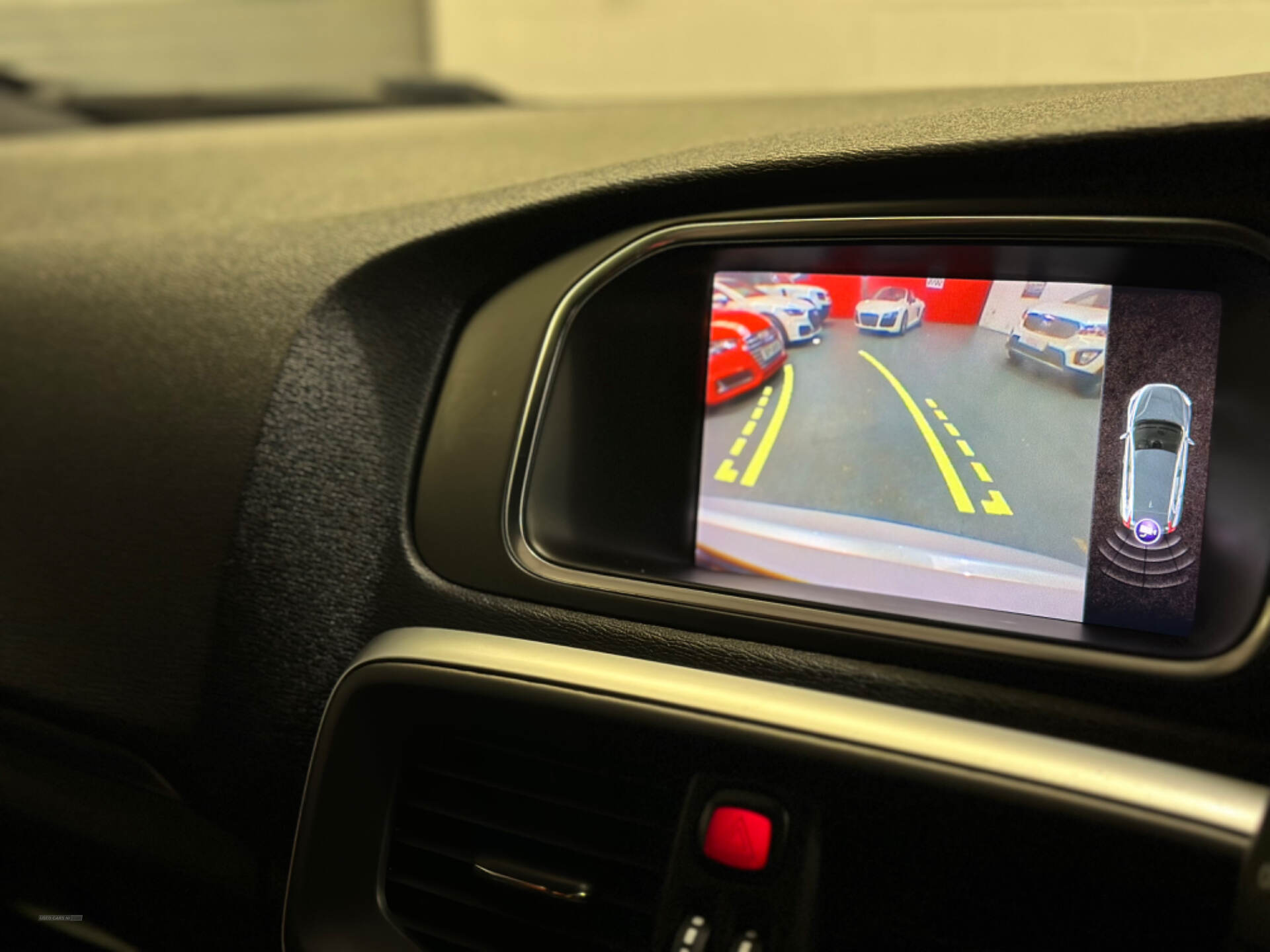 Volvo V40 HATCHBACK in Antrim