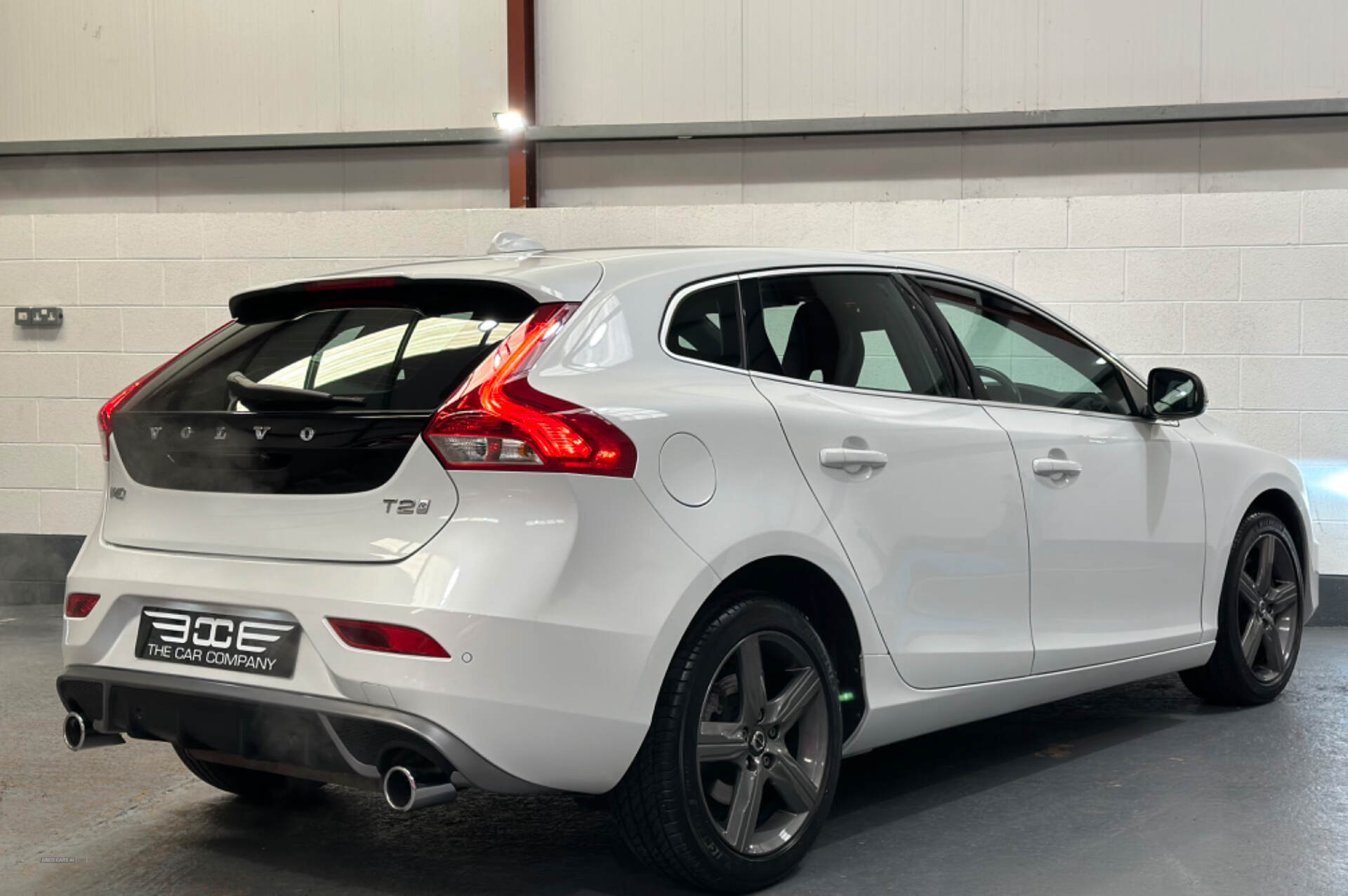 Volvo V40 HATCHBACK in Antrim