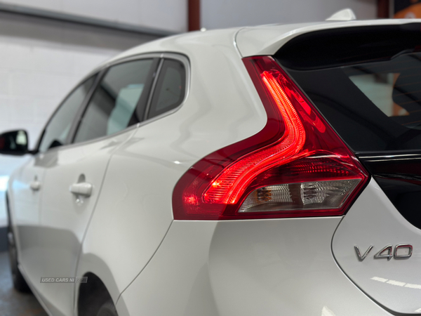 Volvo V40 HATCHBACK in Antrim