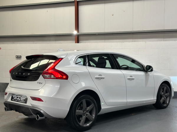 Volvo V40 HATCHBACK in Antrim