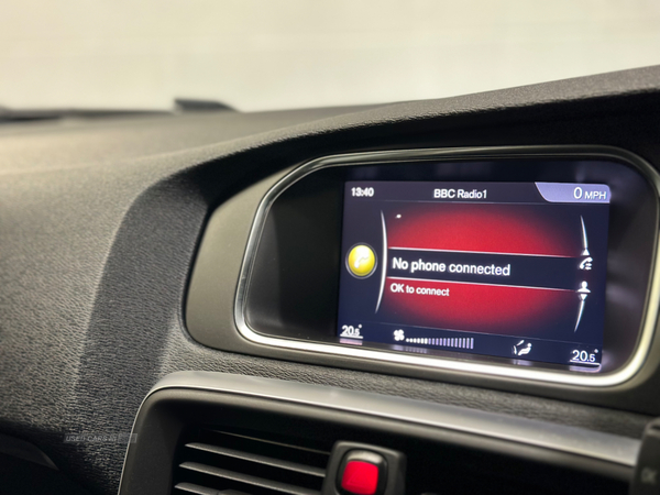 Volvo V40 HATCHBACK in Antrim