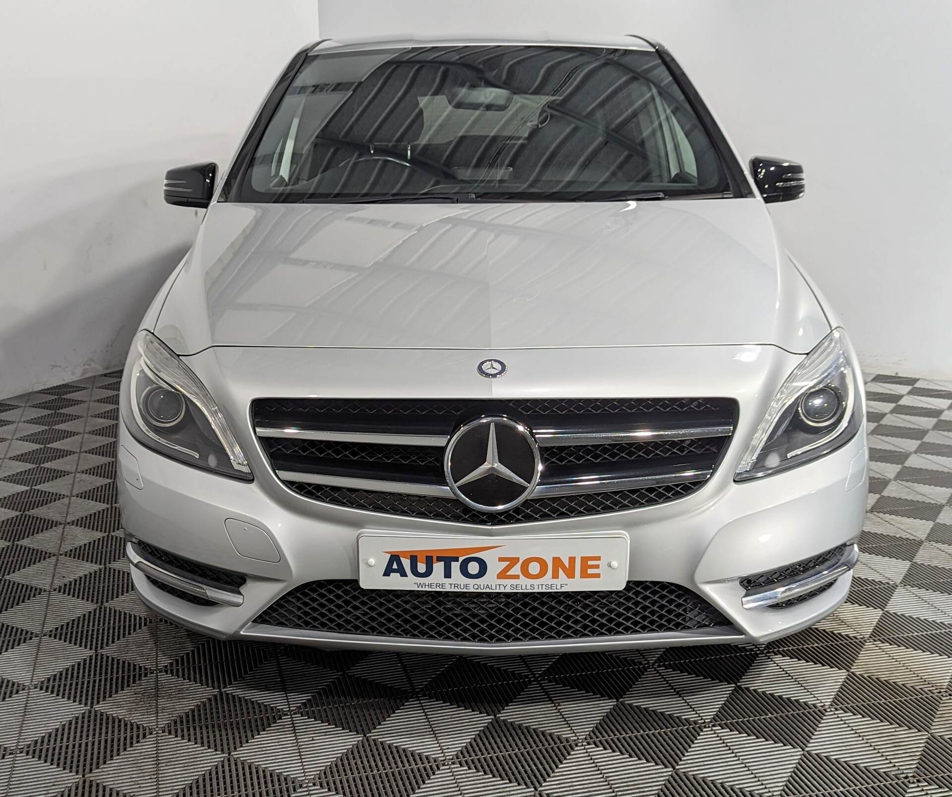 Feb 2013 Mercedes B-Class B180 BlueEFFICIENCY Sport 5dr
