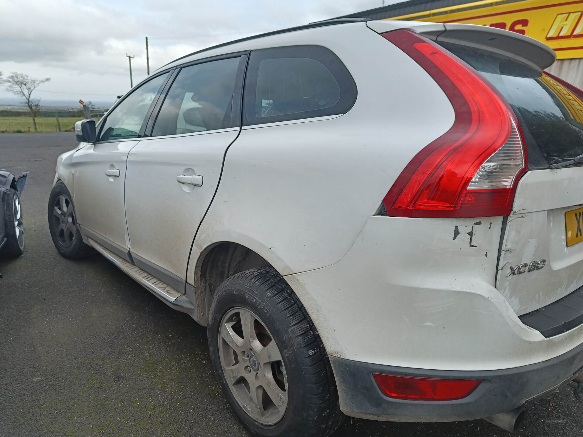 Oct 2009 Volvo XC60 2.4D [175] DRIVe SE Premium 5dr