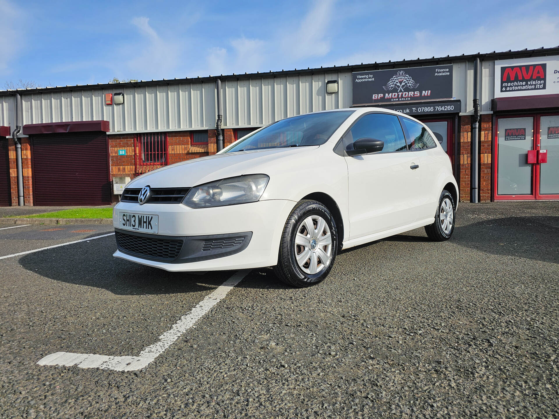 Volkswagen Polo HATCHBACK in Down