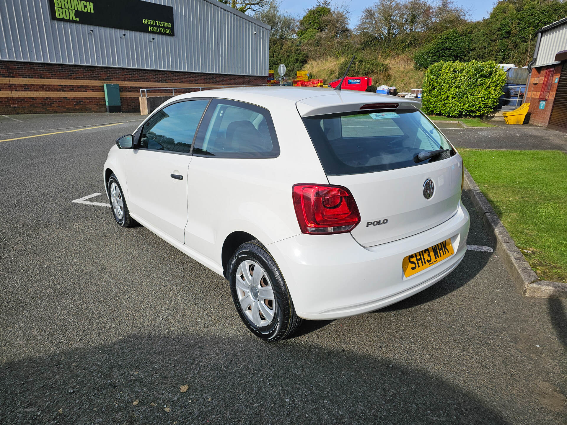 Volkswagen Polo HATCHBACK in Down