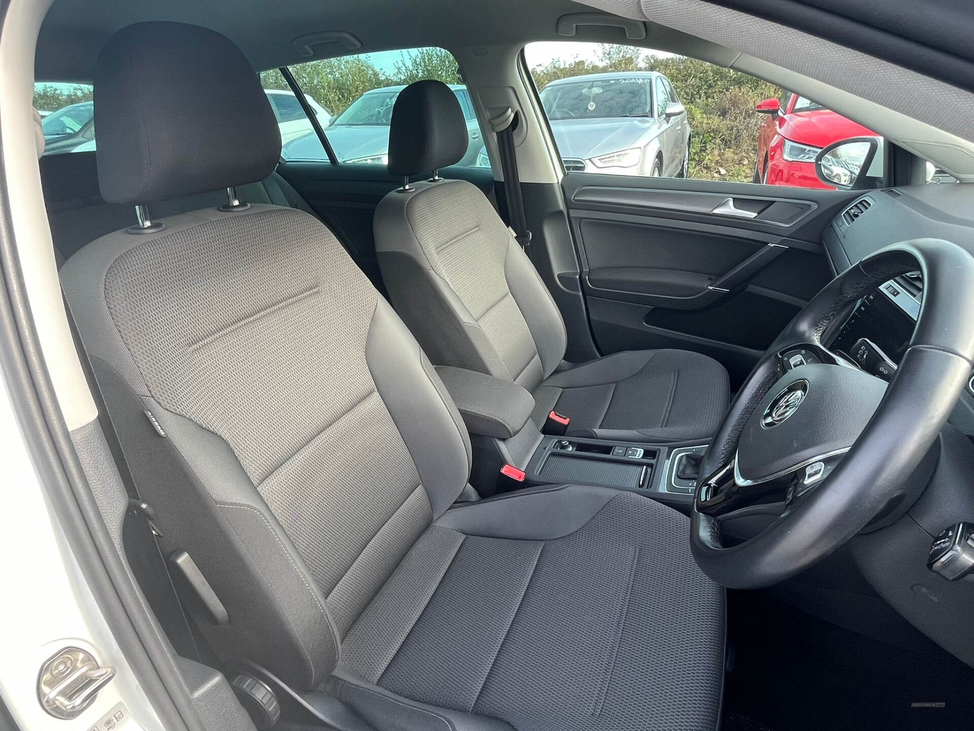 Volkswagen Golf 2.0 TDI AUTOMATIC 5 DOOR in Antrim