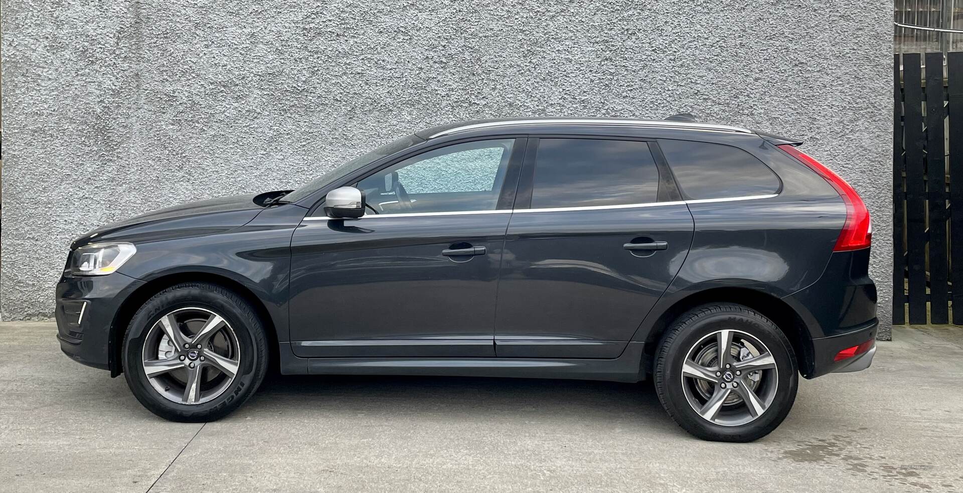 Volvo XC60 DIESEL ESTATE in Tyrone