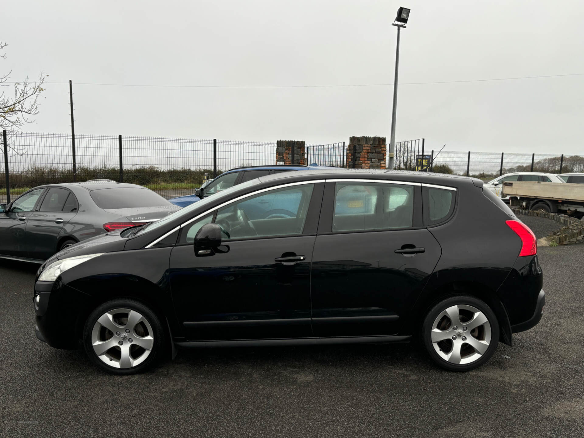 Peugeot 3008 DIESEL ESTATE in Derry / Londonderry