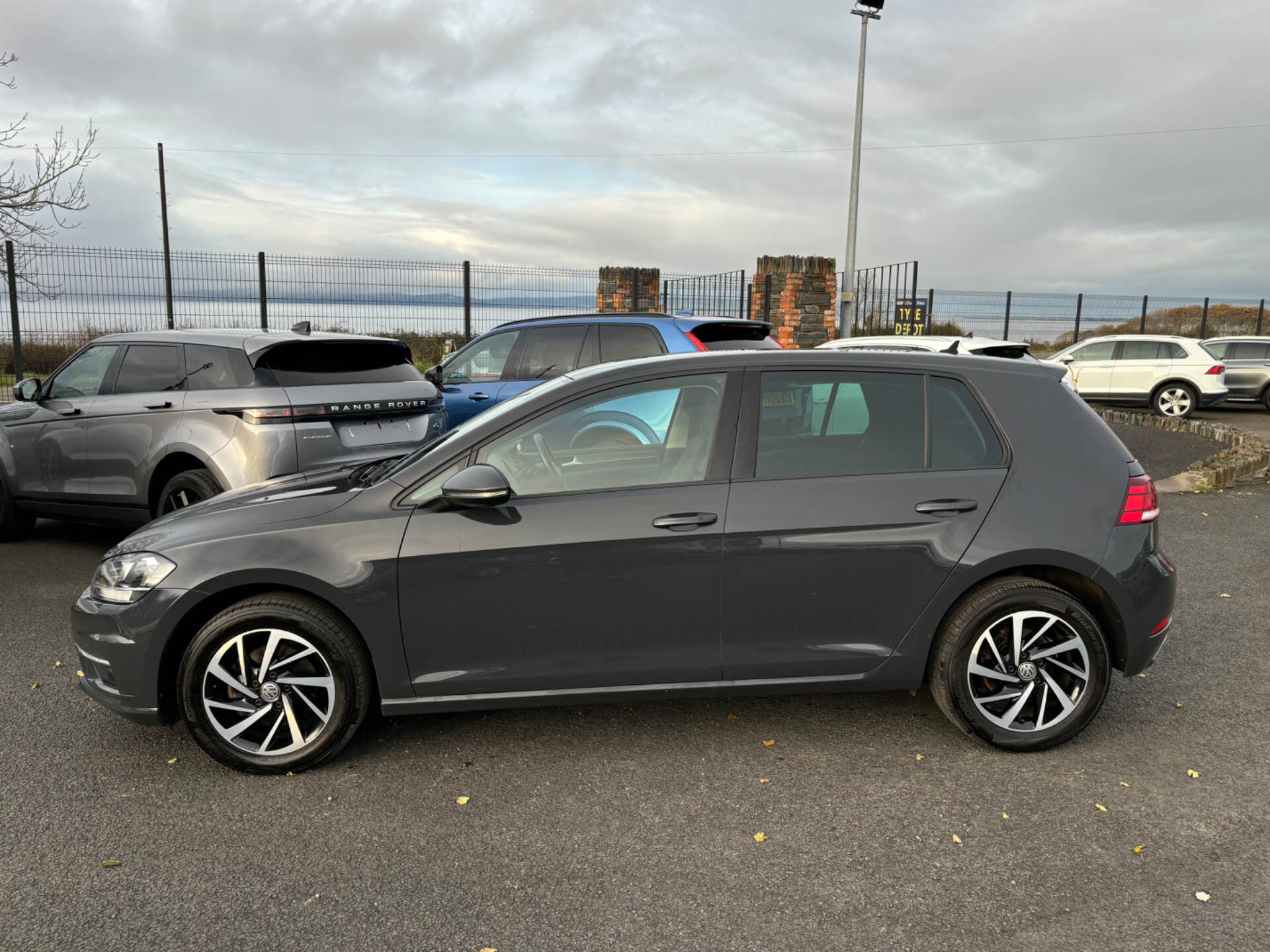 Volkswagen Golf DIESEL HATCHBACK in Derry / Londonderry