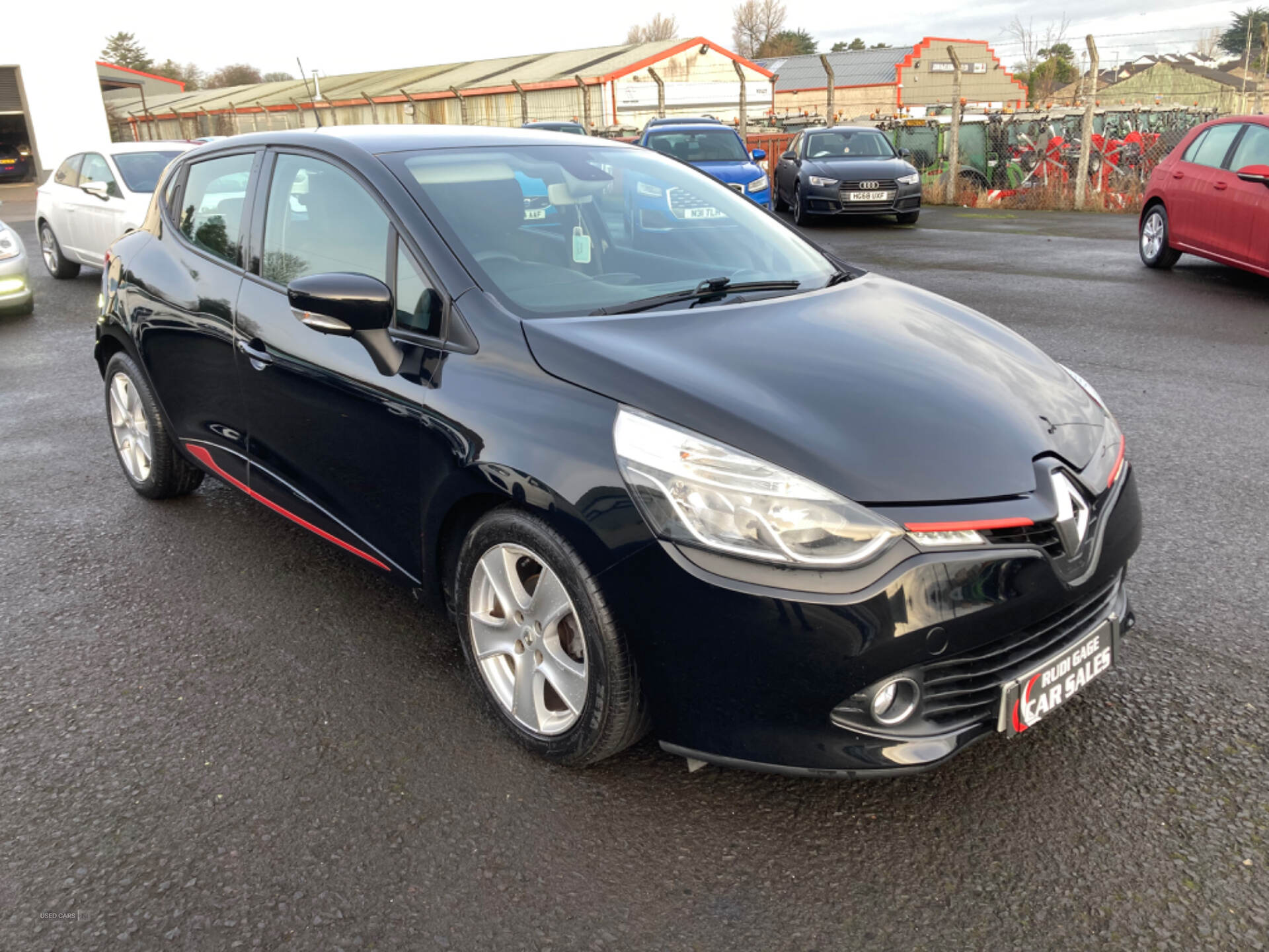 Renault Clio DIESEL HATCHBACK in Antrim