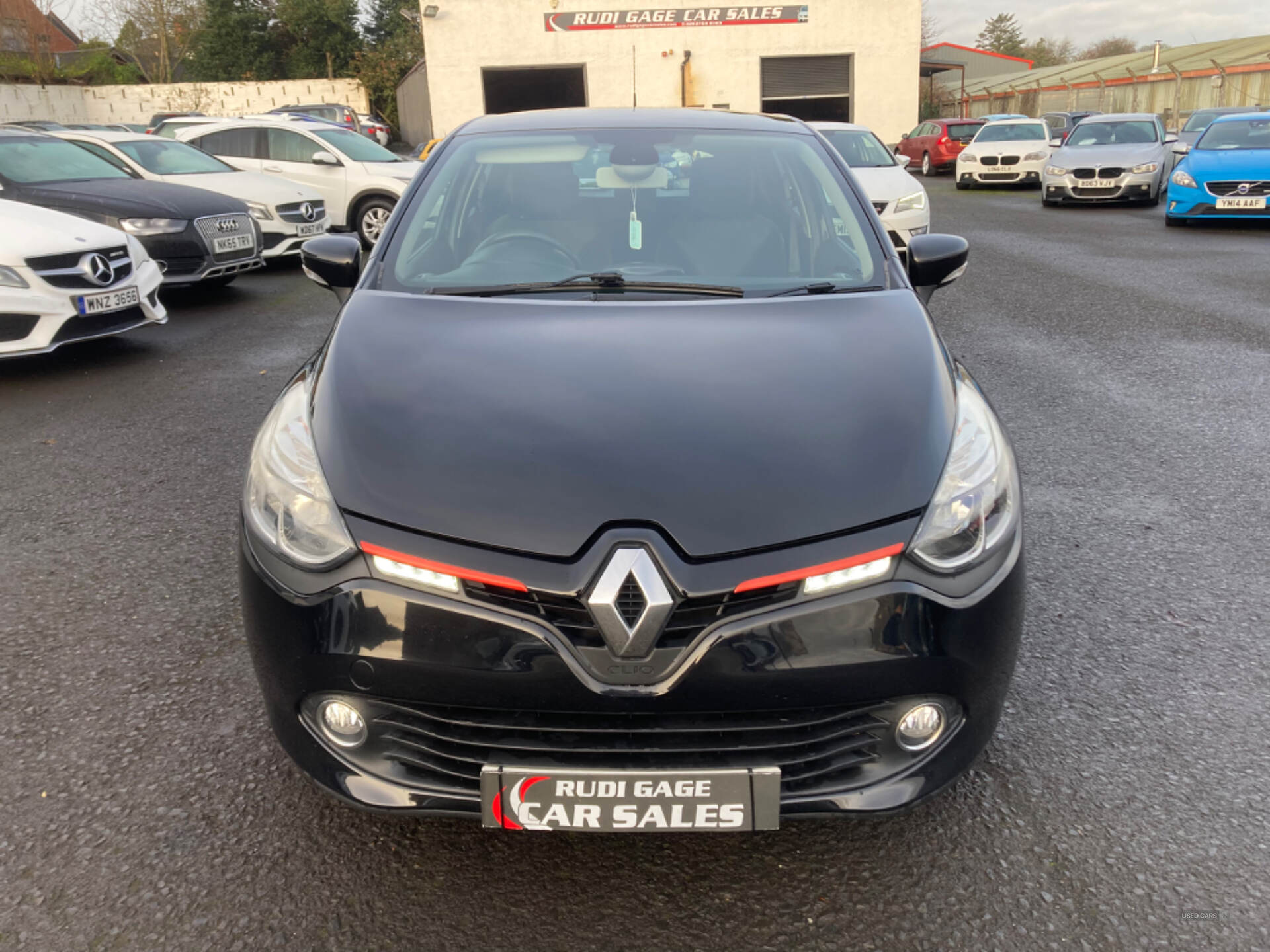 Renault Clio DIESEL HATCHBACK in Antrim