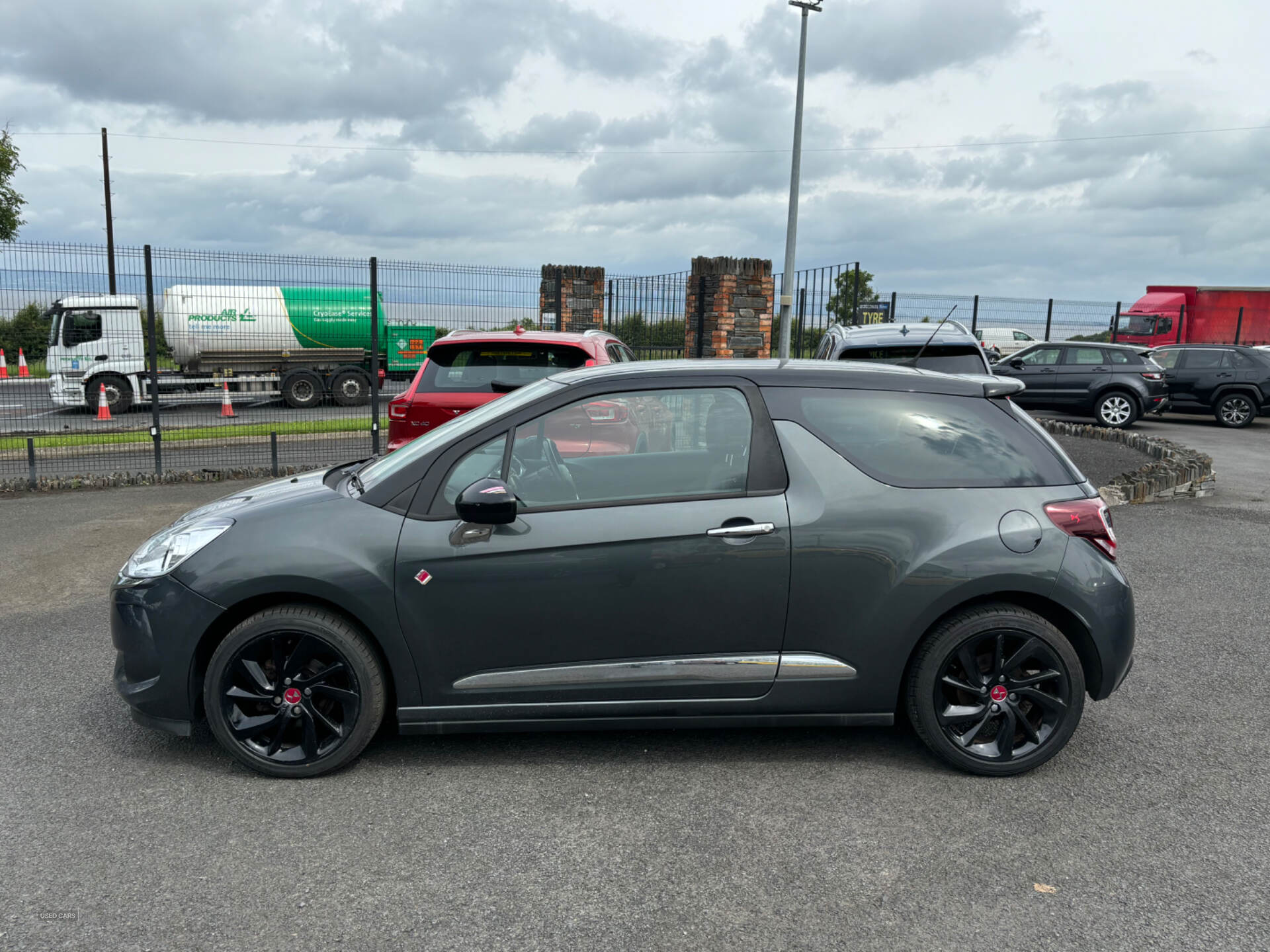 Feb 2017 DS 3 1.6 BlueHDi Performance Line 3dr