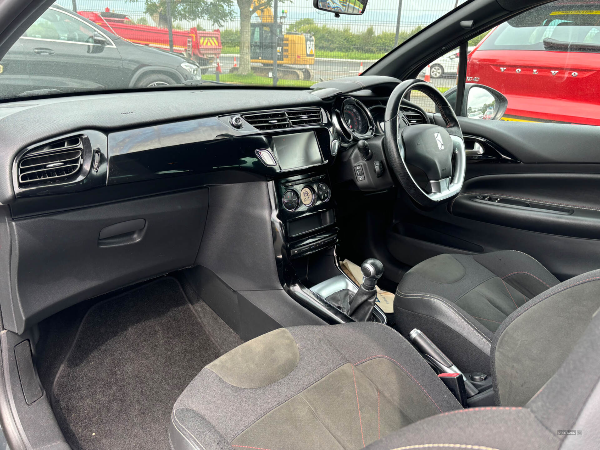 Feb 2017 DS 3 1.6 BlueHDi Performance Line 3dr