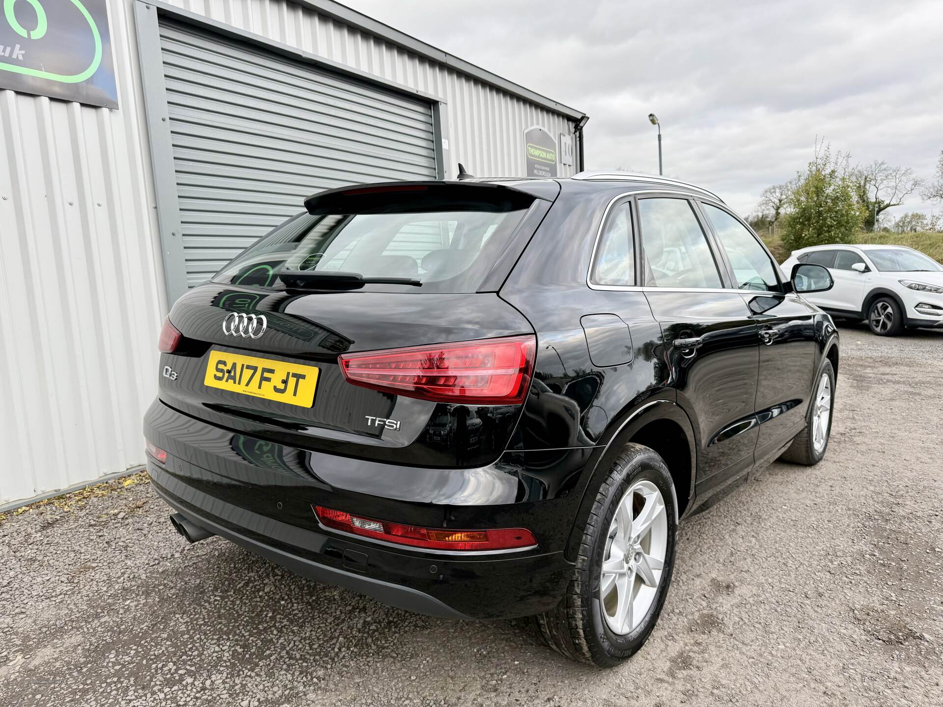 Audi Q3 ESTATE in Down