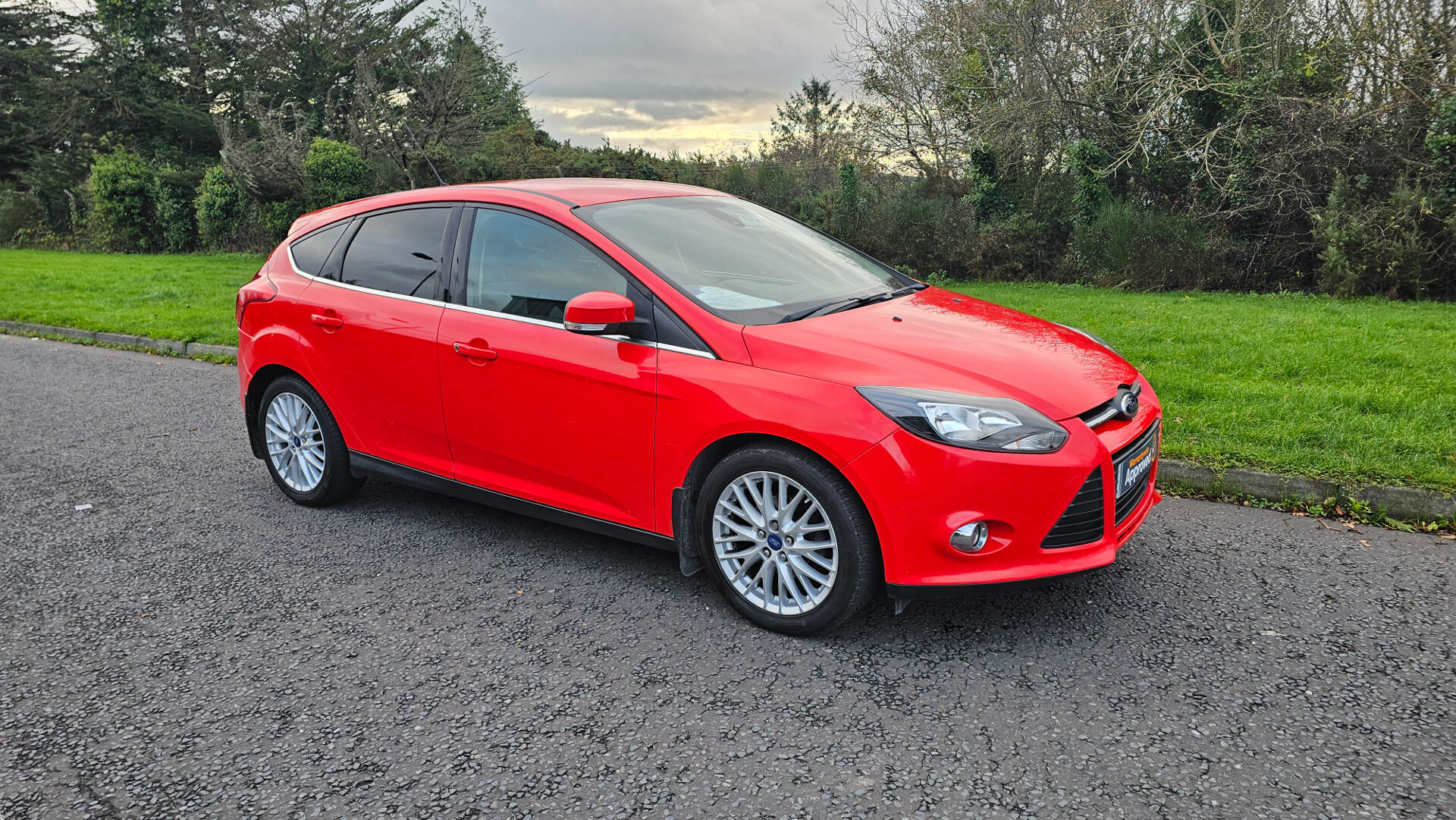 Sep 2014 Ford Focus 1.6 TDCi 115 Zetec Navigator 5dr