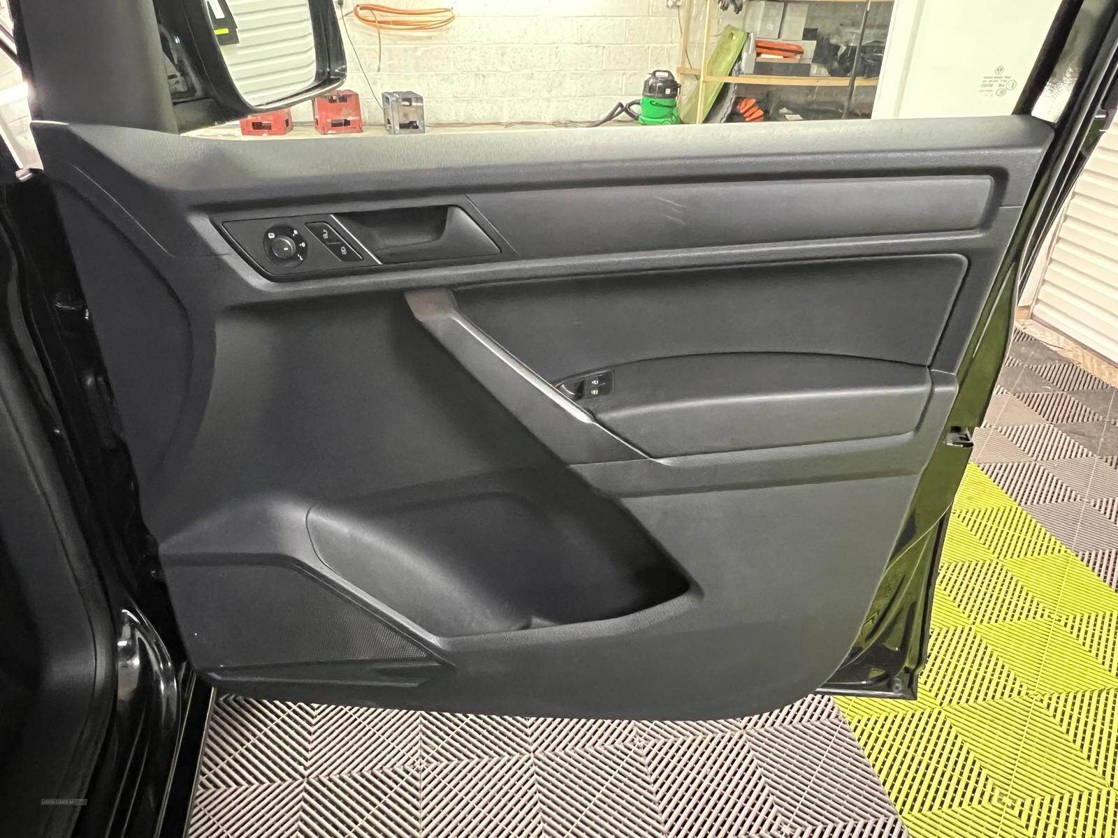 Nov 2016 Volkswagen Caddy 1.6 TDI 102PS Edition Van