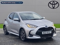 Toyota Yaris 1.5 Hybrid Design 5Dr Cvt in Down