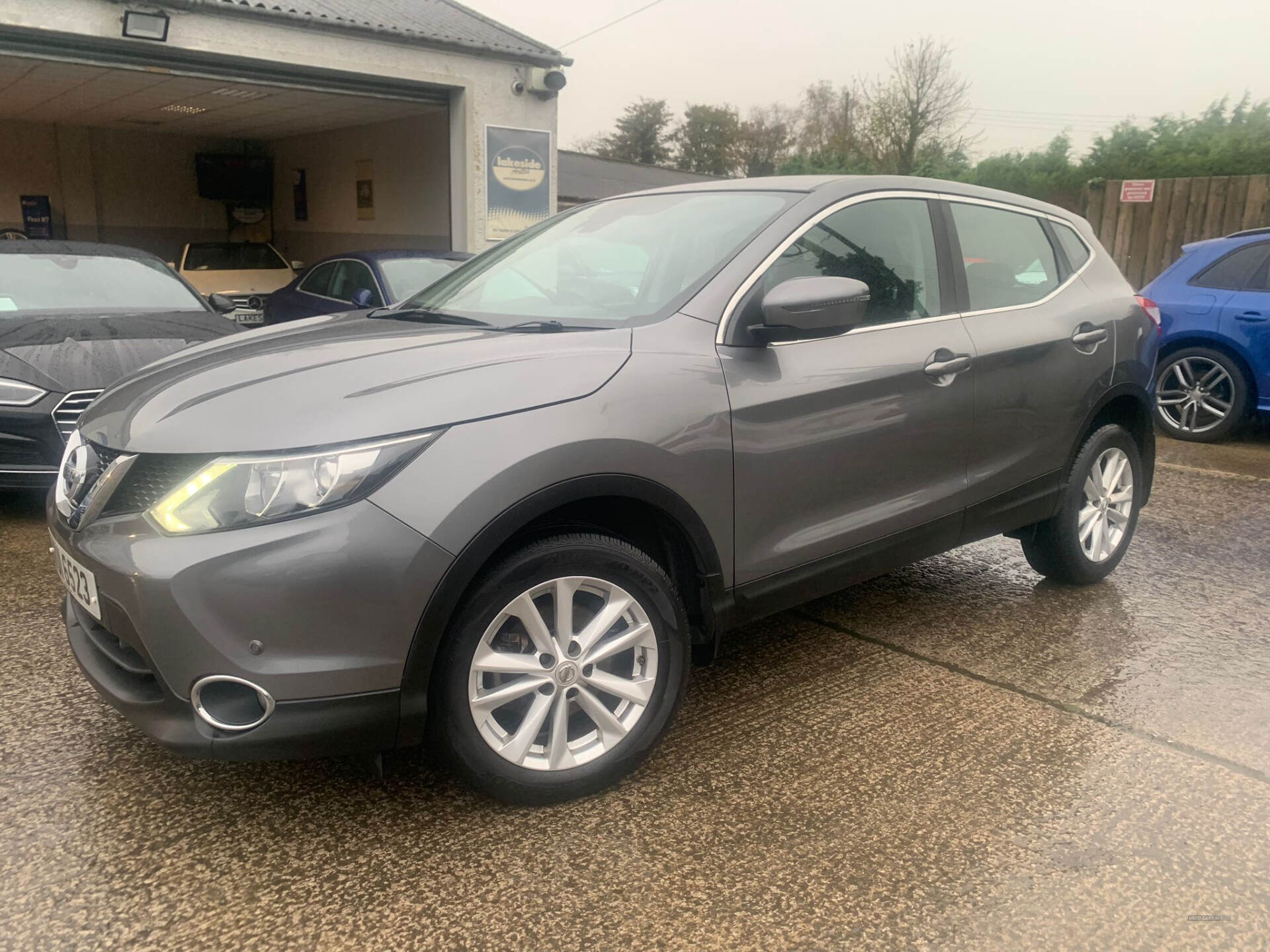 Nissan Qashqai HATCHBACK in Down