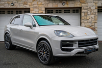 Porsche Cayenne ESTATE in Down