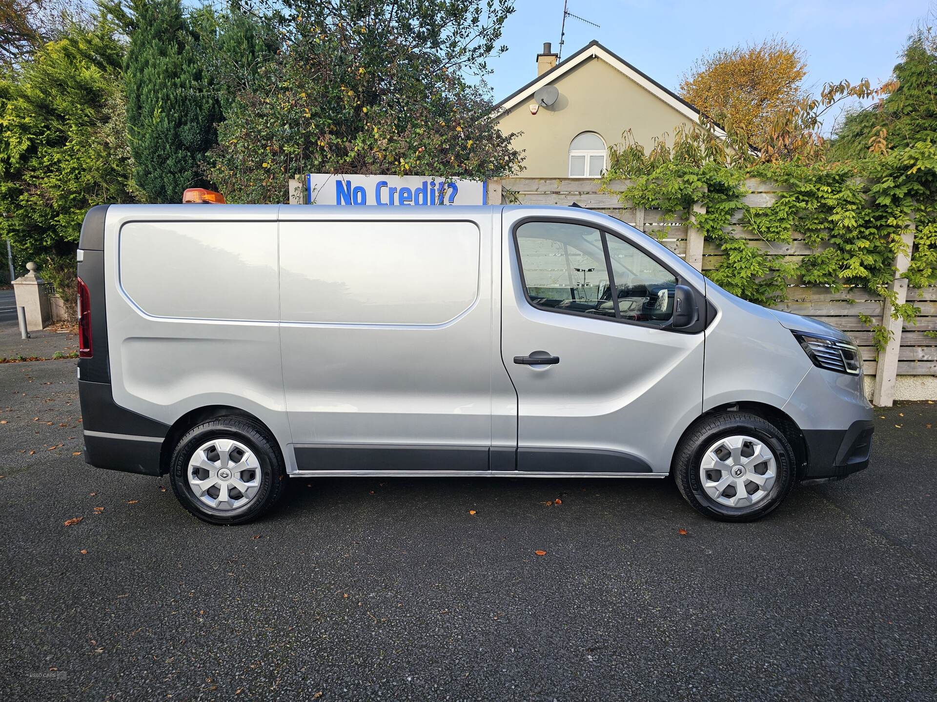 Jun 2022 Renault Trafic SL28 Blue dCi 150 Business Van