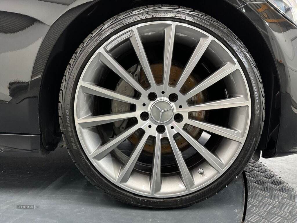 Jan 2017 Mercedes-Benz C-Class C220d AMG Line Premium 4dr Auto