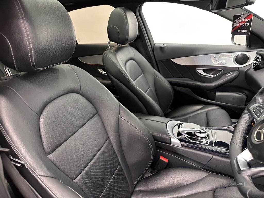 Jan 2017 Mercedes-Benz C-Class C220d AMG Line Premium 4dr Auto